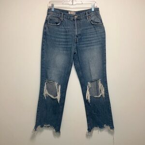 We The Free 27 Blue Ankle Cropped Distressed Jeans